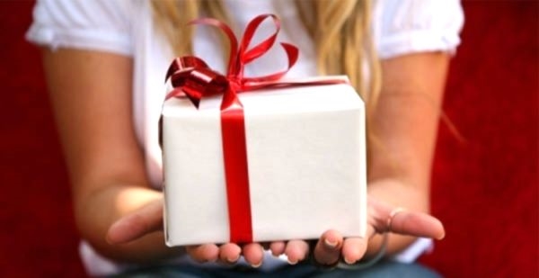 Что подарить на 25 лет мужчине: подарки для молодых и активных