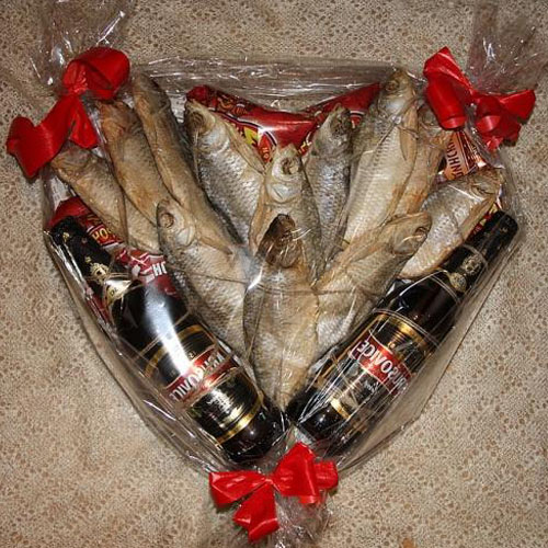Пиво с рыбой идея сердца на день Святого Валентина