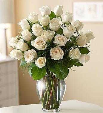 Что означают белые розы в подарок девушке